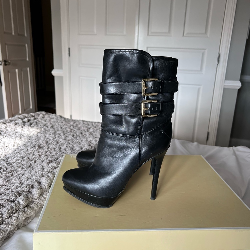 Micheal Kors Sherling-lined Black Boots